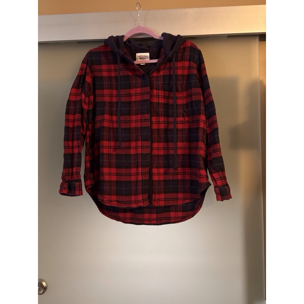 American Eagle Button Up Mens Size Small Flannel Fleece Red Plaid With Hood